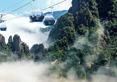 莽山五指峰漫游指南：踏云尋峰，探秘南嶺秘境